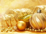 New Year Christmas Spheres Gold