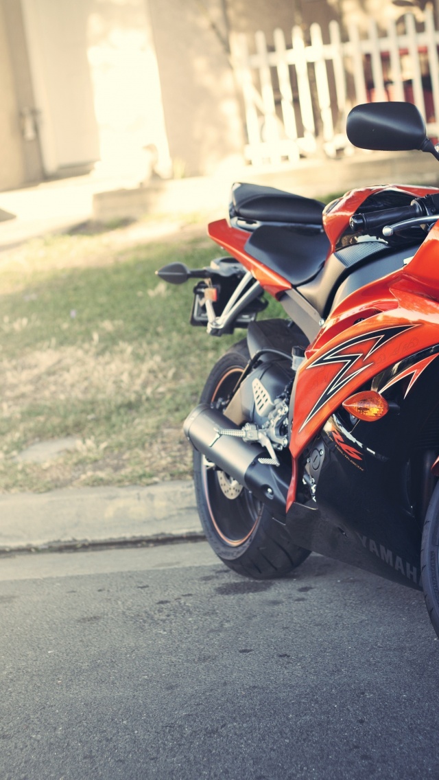 2009 Yamaha YZF-R6 Orange