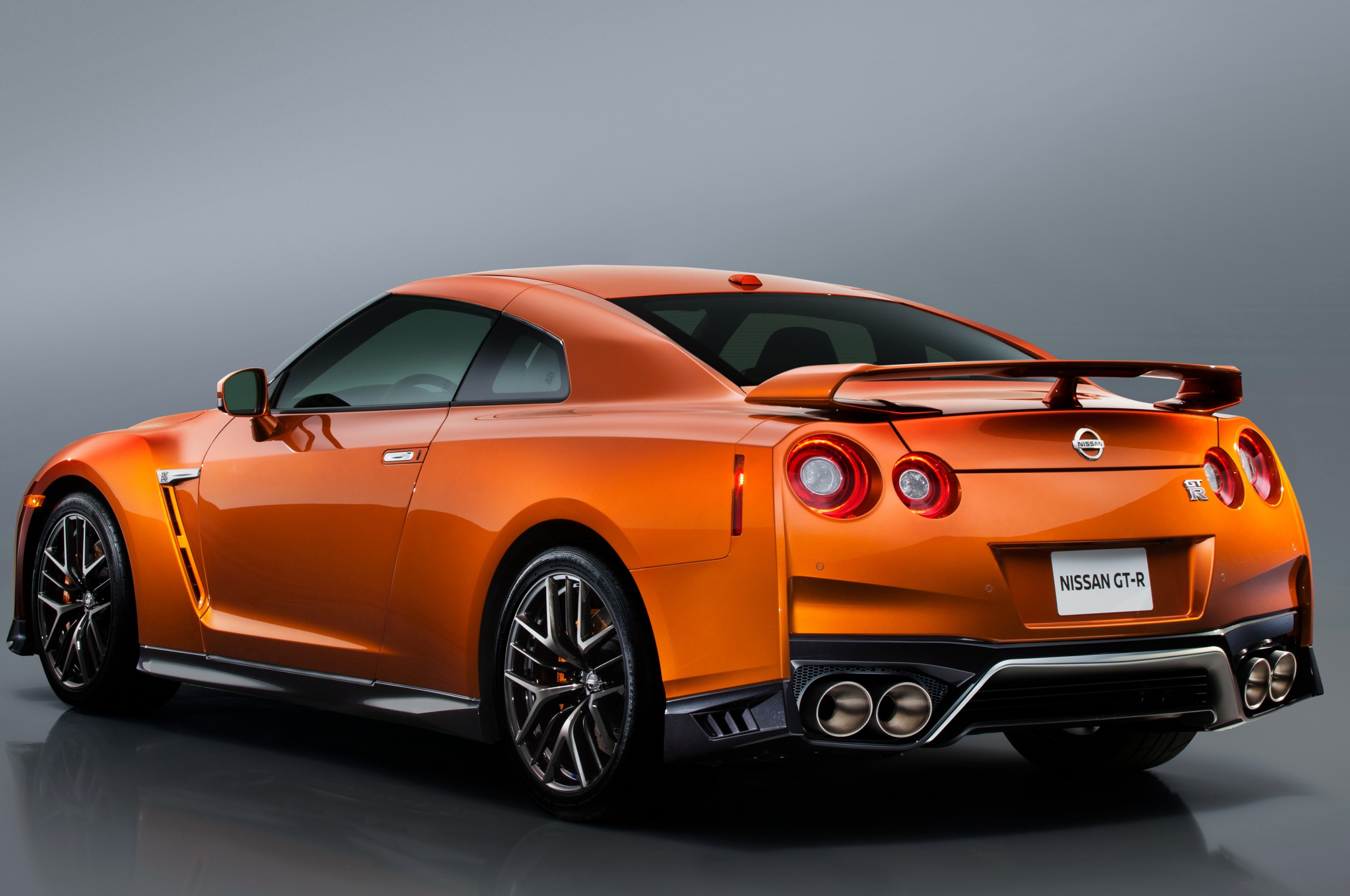 2017 Nissan GT-R