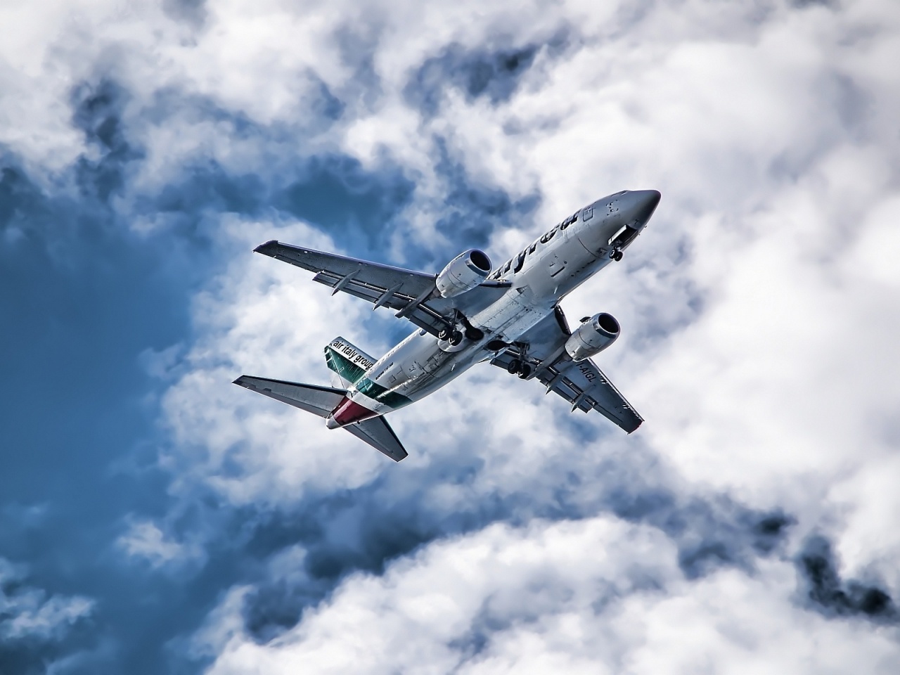 Aircraft Sky Photo