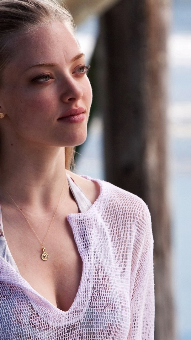 Amanda Seyfried In Dear John