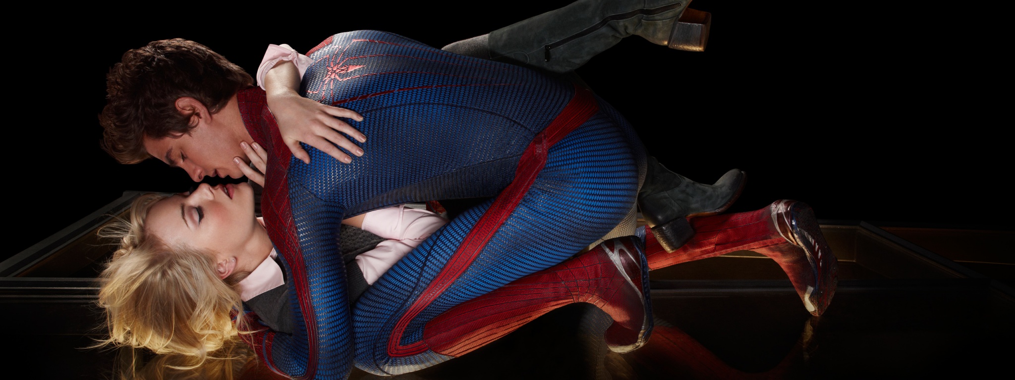 Amazing Spider Man Love Kiss