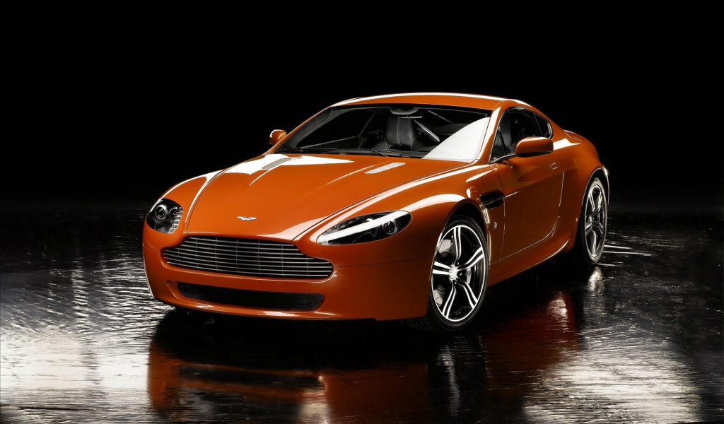 Aston Martin V8 Vantage N400 4