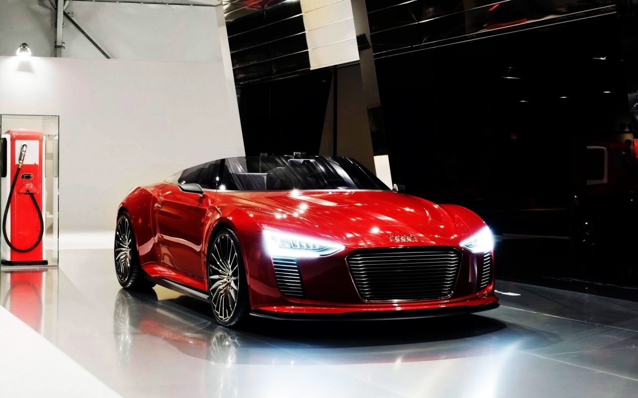 Audi E Tron Spyder 2011