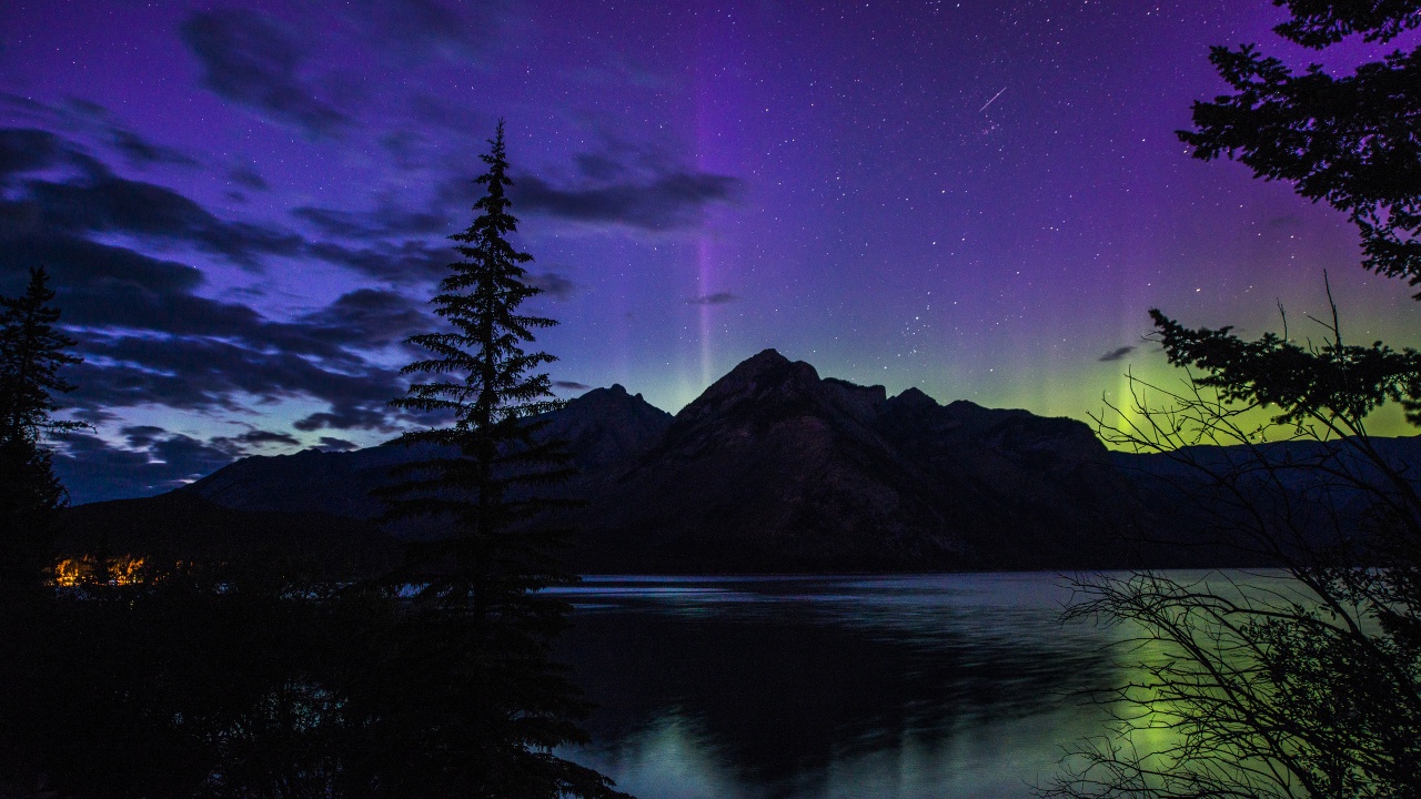 Aurora Light Over Banff Park-Canada