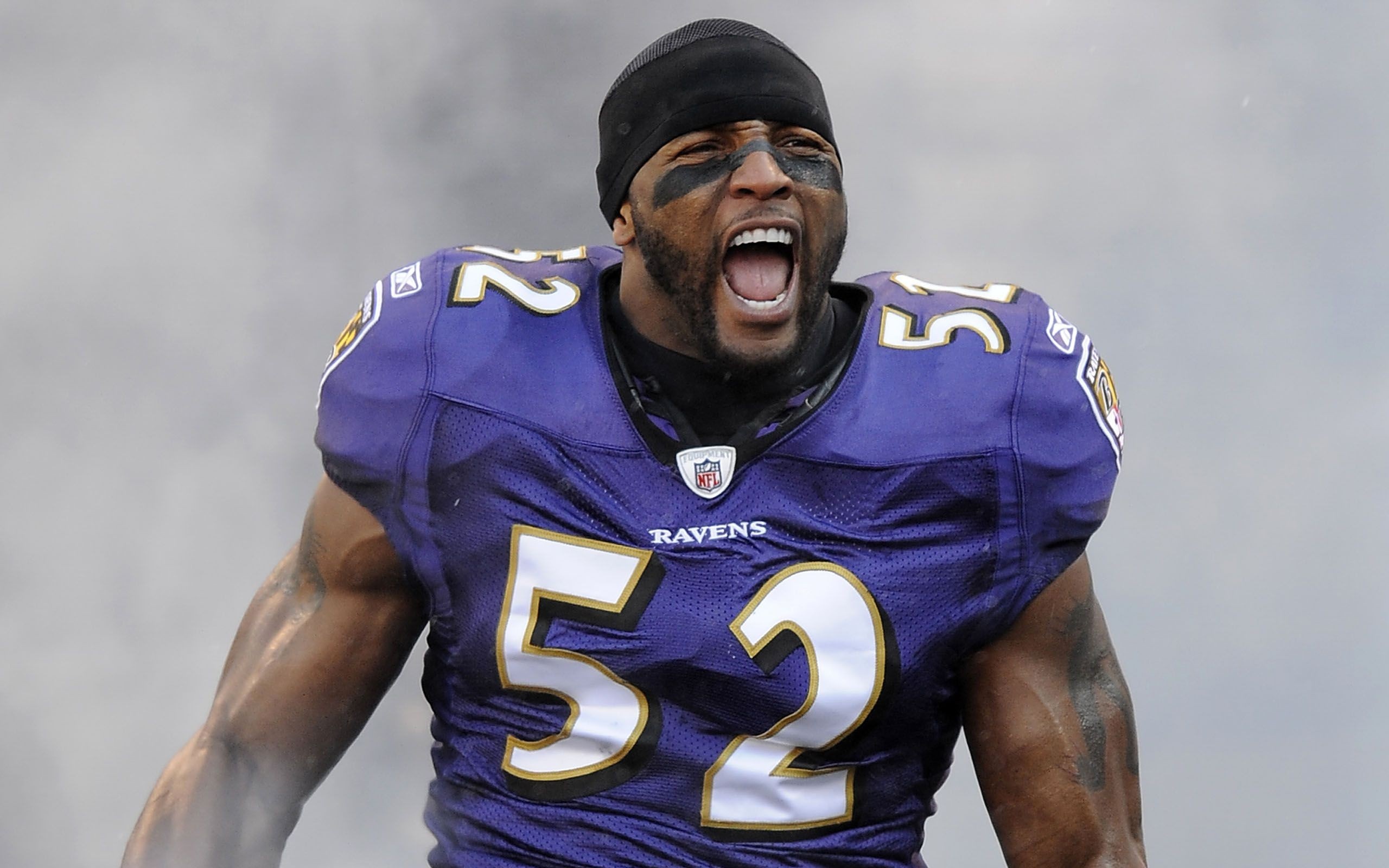 Baltimore Ravens American Football Team Ray Lewis