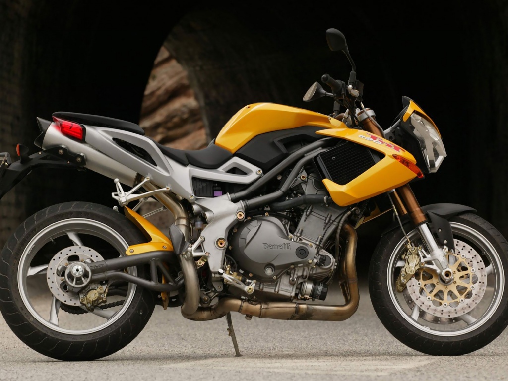 Benelli Tornado Naked Tre 1130 Sport Motorcycles