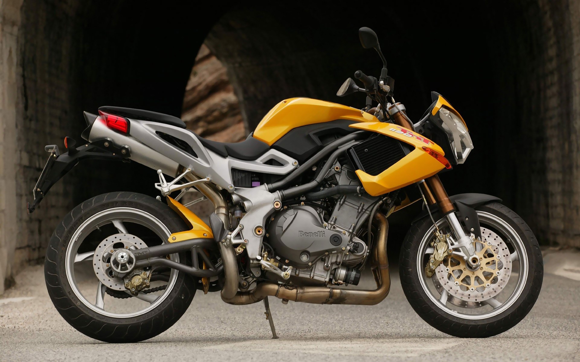 Benelli Tornado Naked Tre 1130 Sport Motorcycles