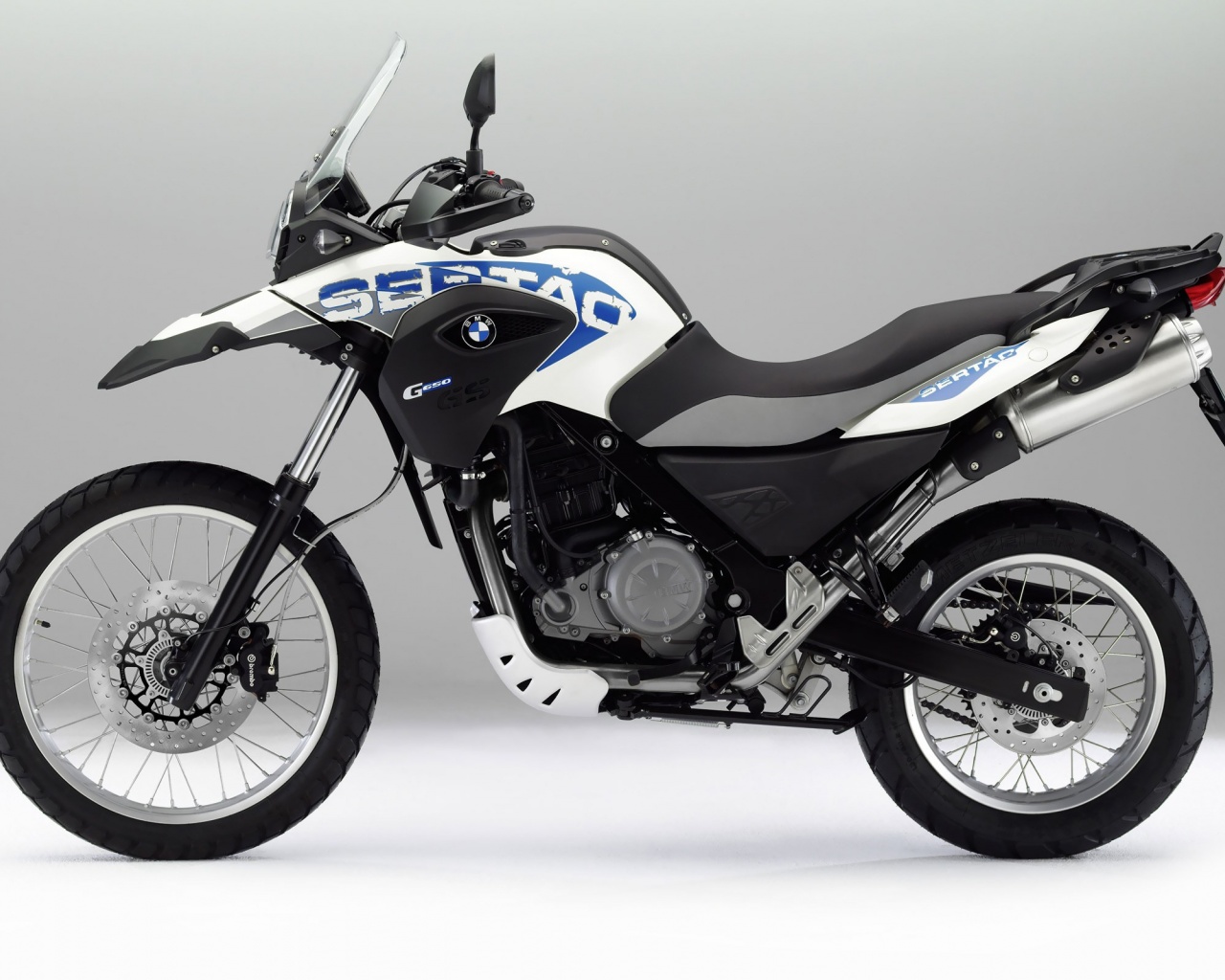 Bmw G650 Gs Sertao Motorcycles White