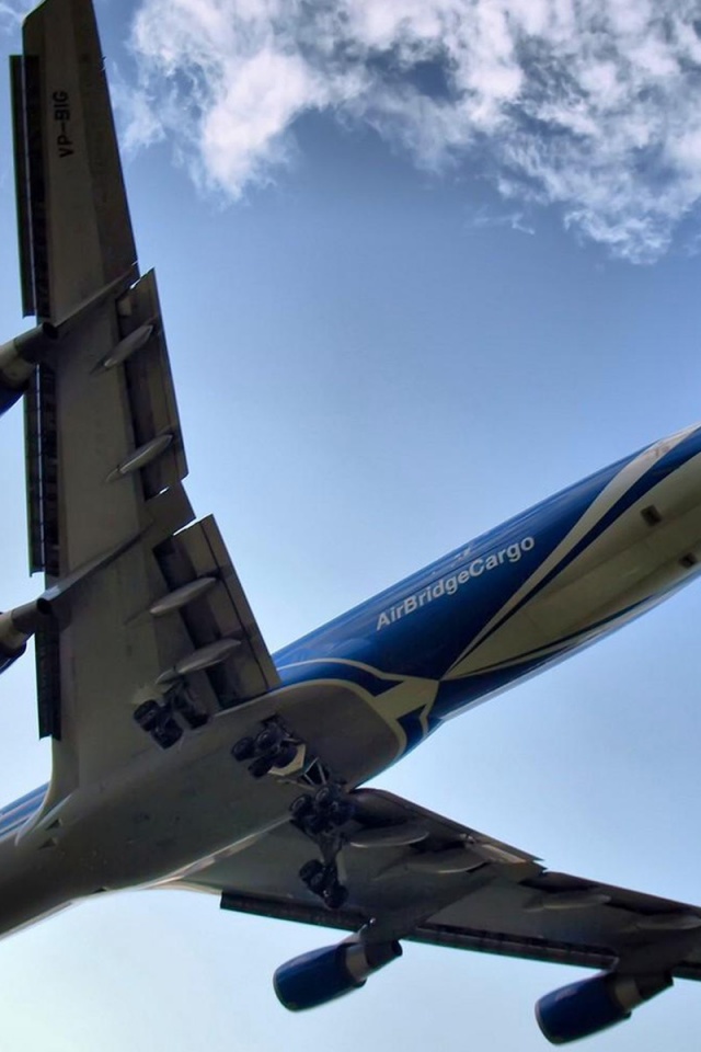 Boeing 747 Flying Clouds