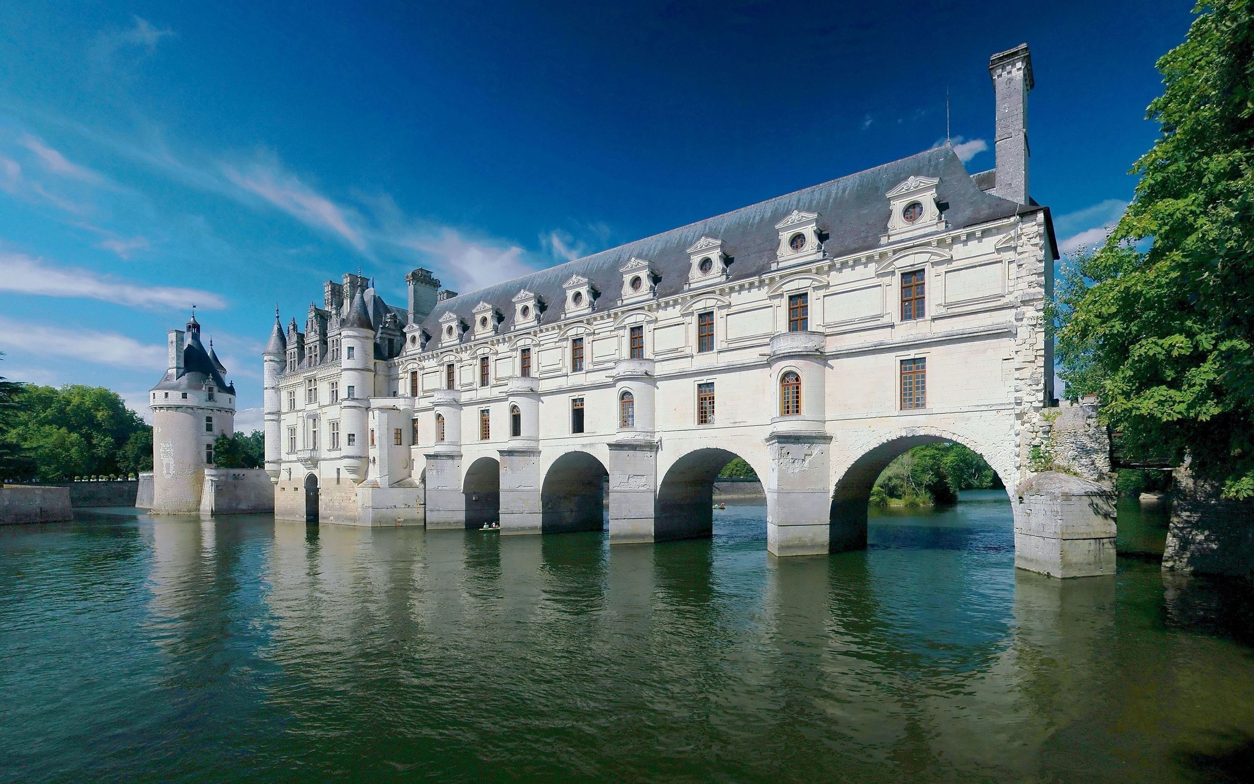 Castle Lake River France Chateau De Chenonceau