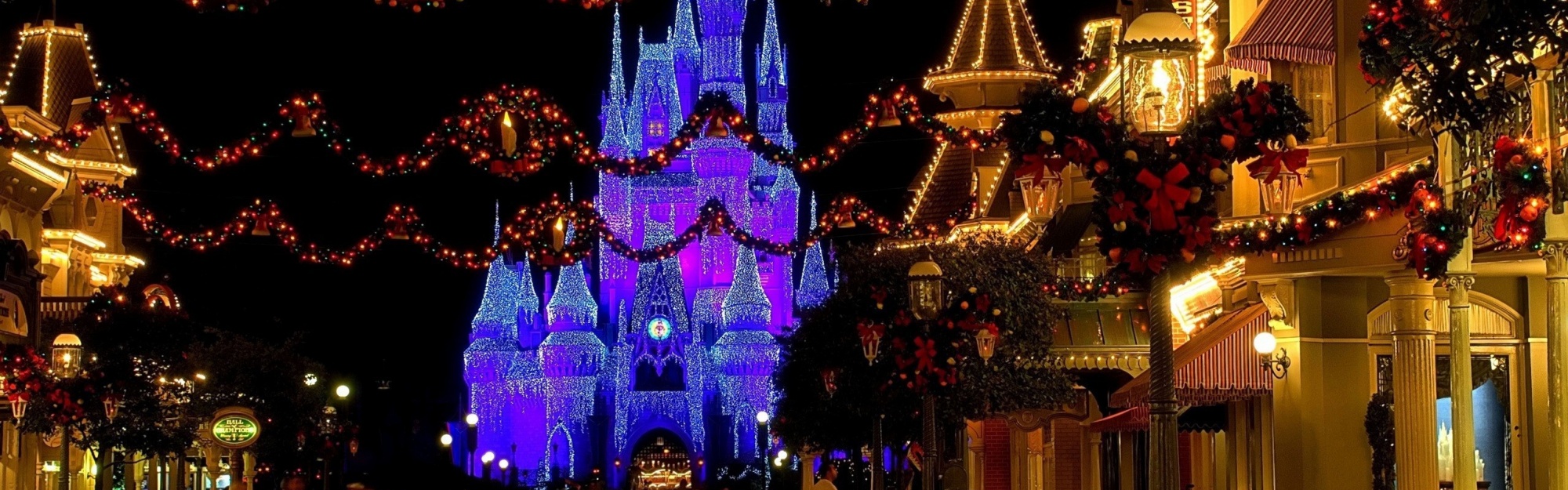 Christmas Castle Disneyland Cinderella Castle Florida Usa