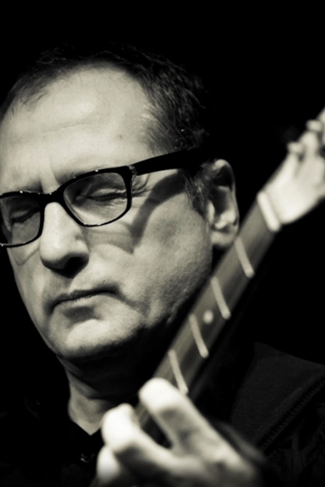 Chuck Loeb Face Glasses Guitar Play