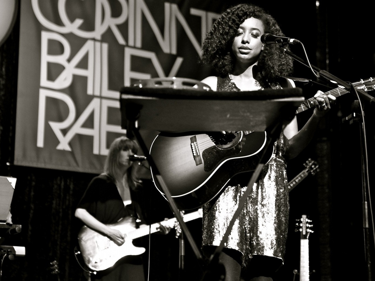 Corinne Bailey Rae Guitar Show Girls Scene