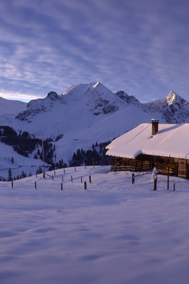 Cottage In The Mountains