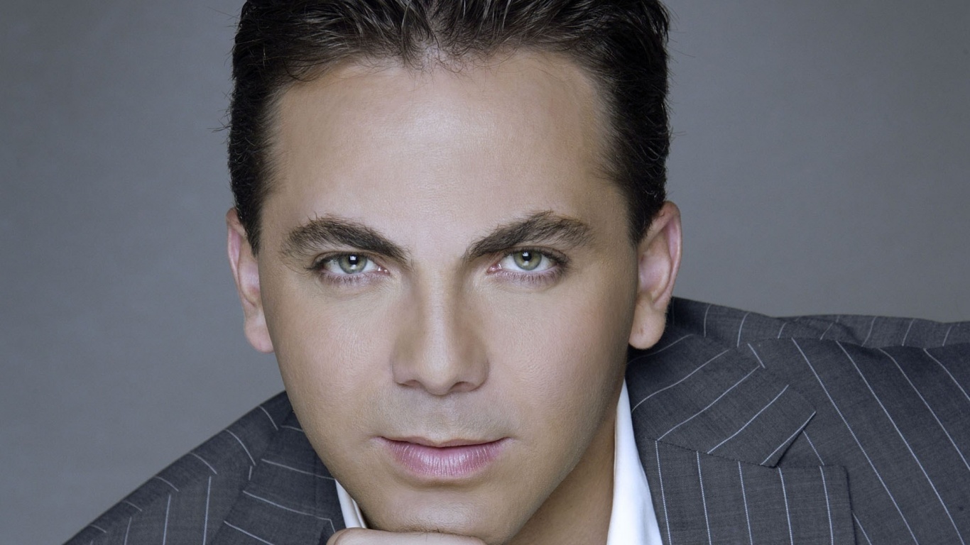 Cristian Castro Face Suit Eyes Look