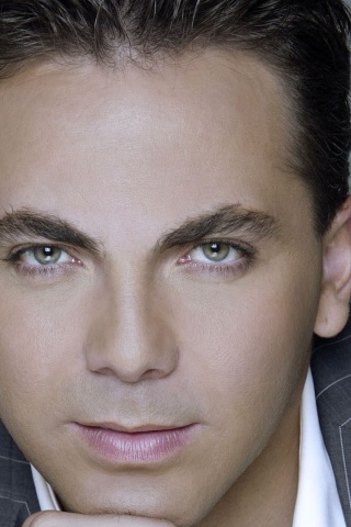 Cristian Castro Face Suit Eyes Look