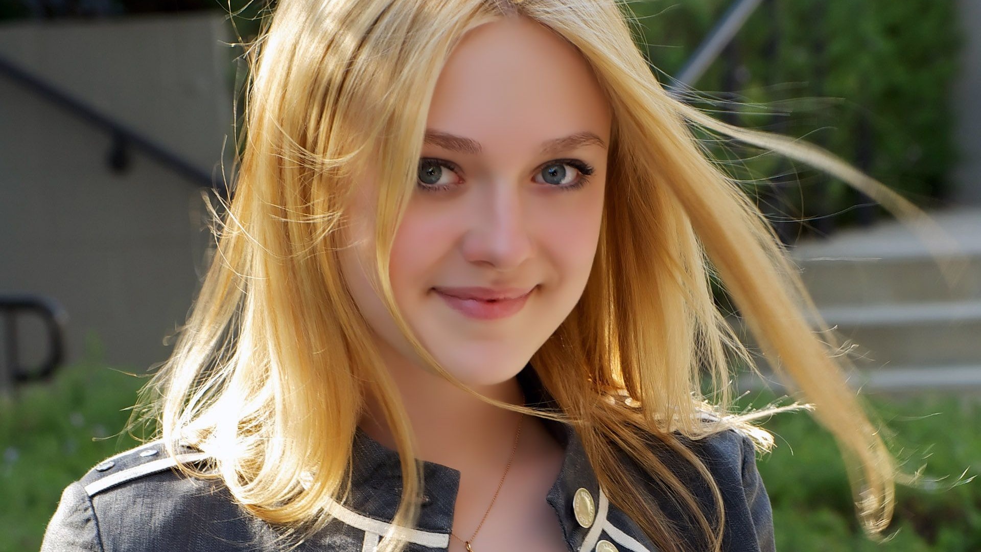 Dakota Fanning Actor Celebrity Blond