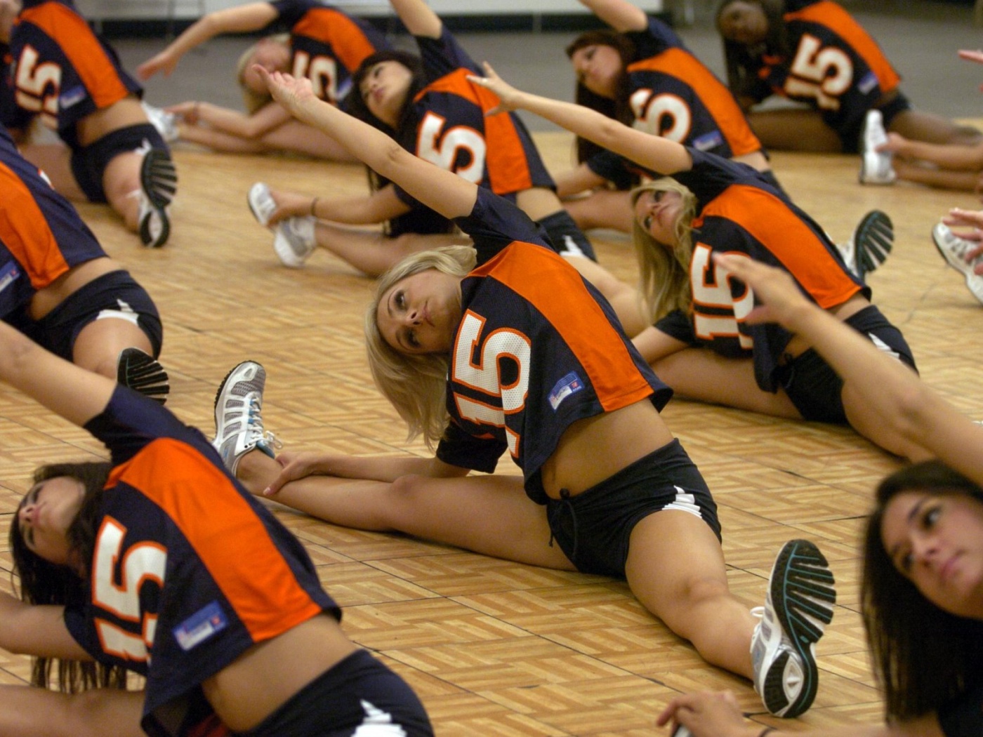 Denver Broncos Cheerleaders Practicing