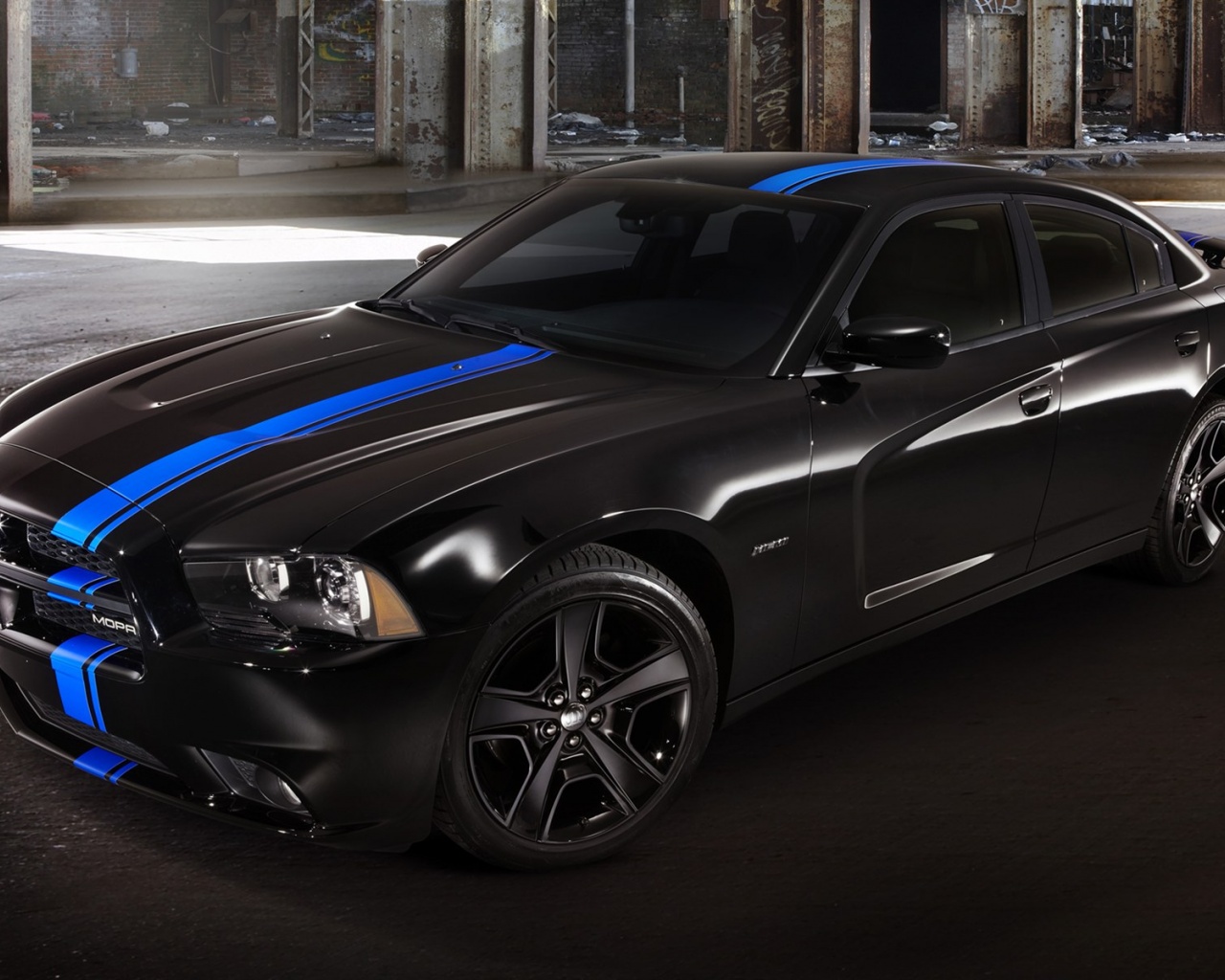 Dodge Charger Mopar 2011