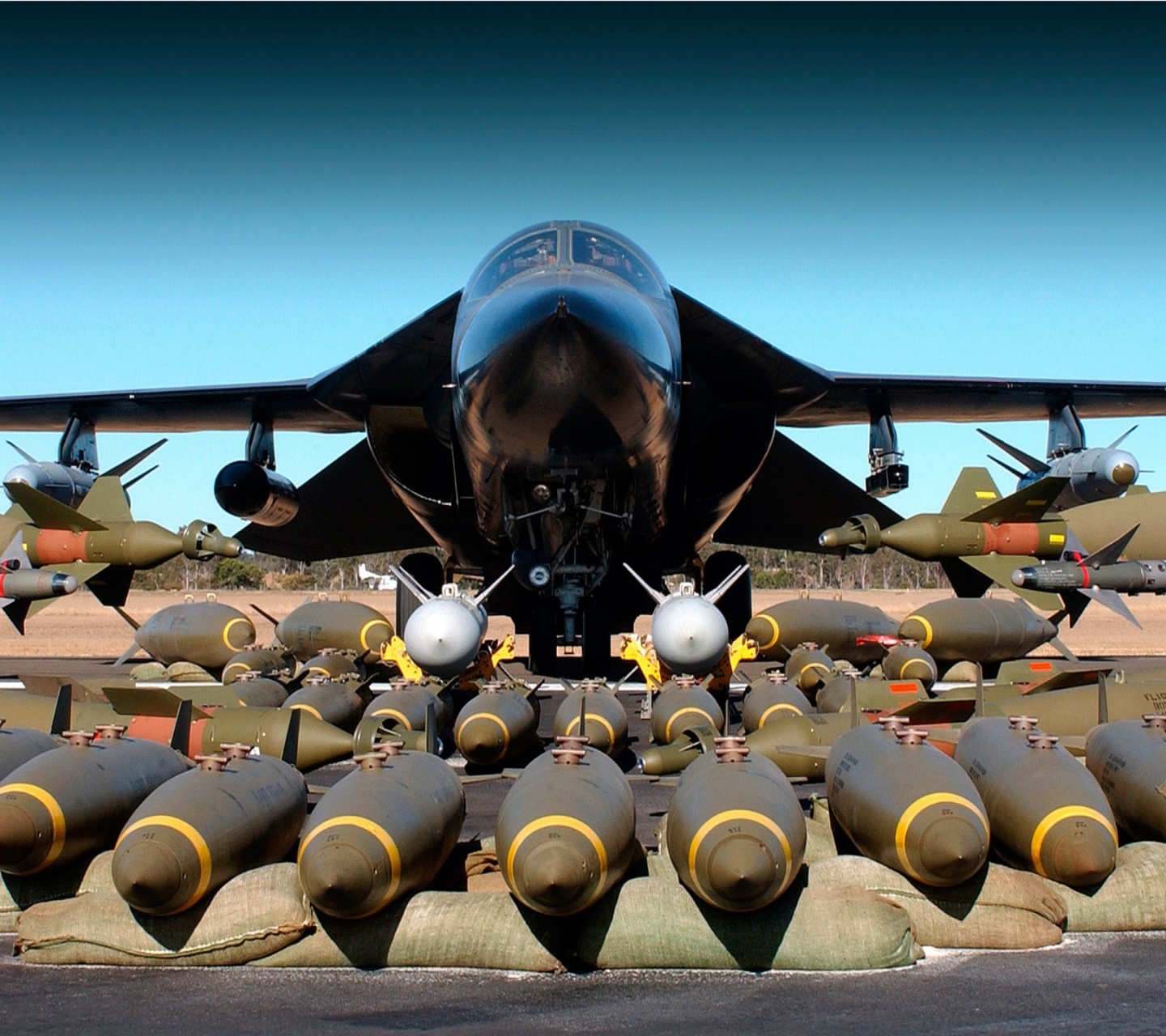 F 111 Bomber Weapons Bomb Plane