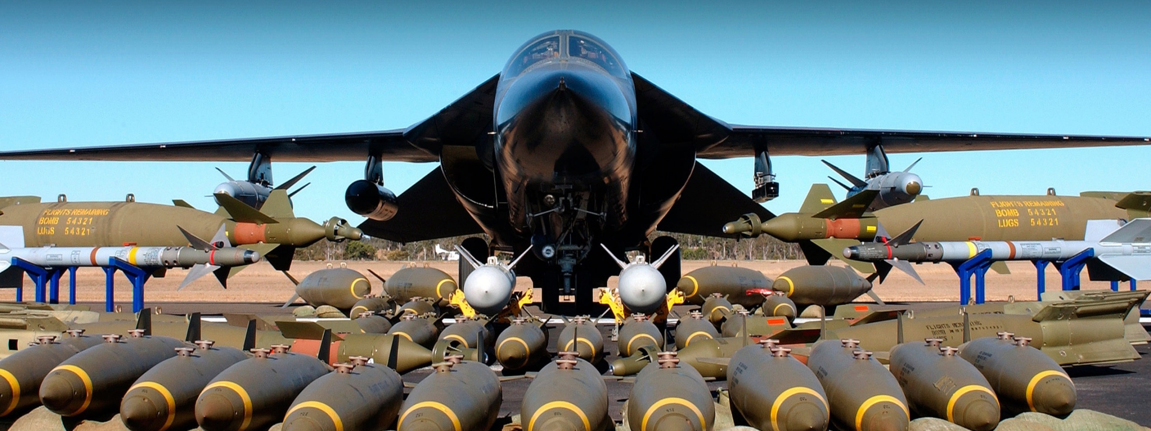 F 111 Bomber Weapons Bomb Plane