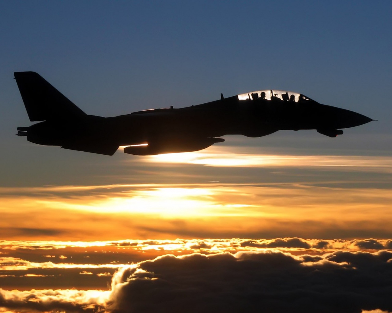 F 14 Tomcat Sunset