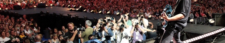 Foo Fighters Scene Stadium Concert Fans
