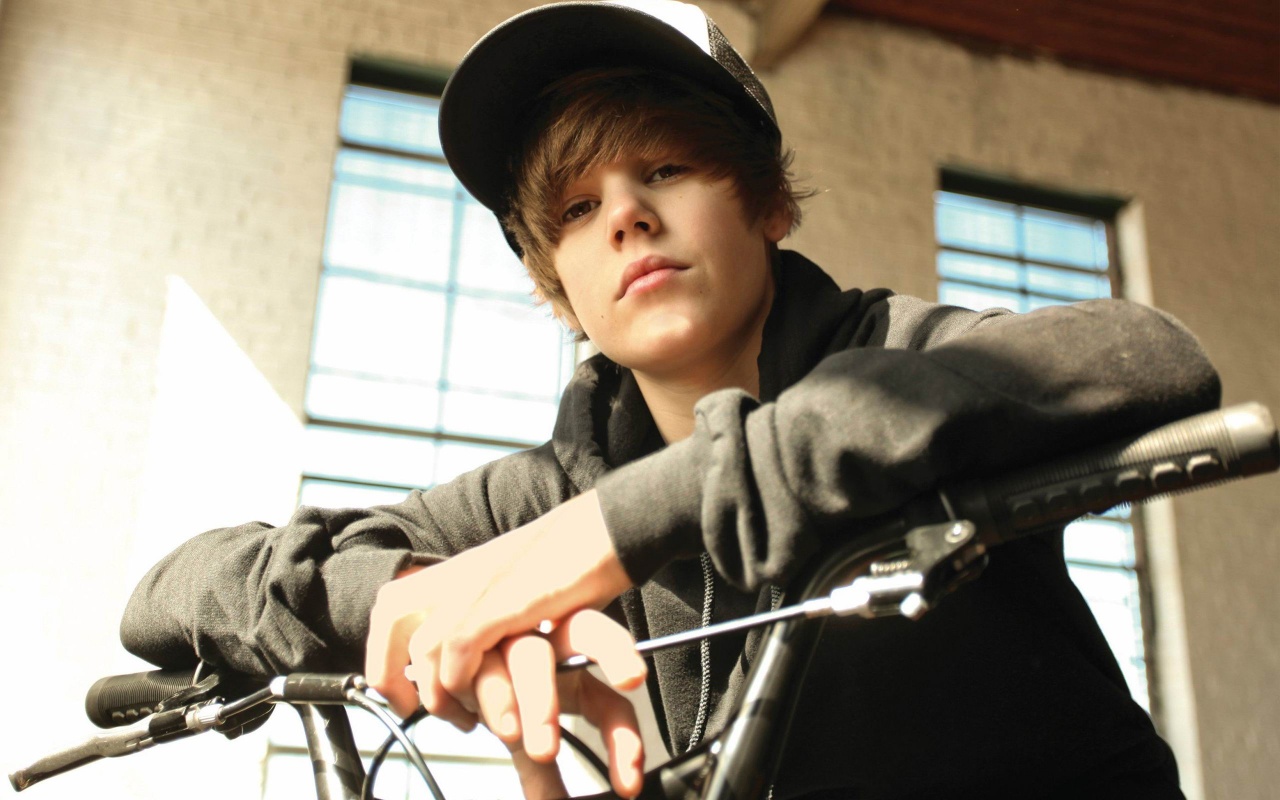 Free Justin Bieber Wallpapers