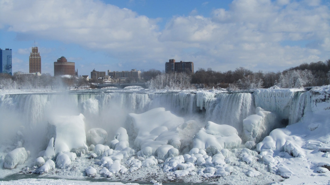 Frozen Niagara Falls 2014