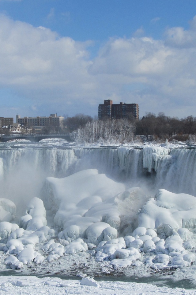 Frozen Niagara Falls 2014