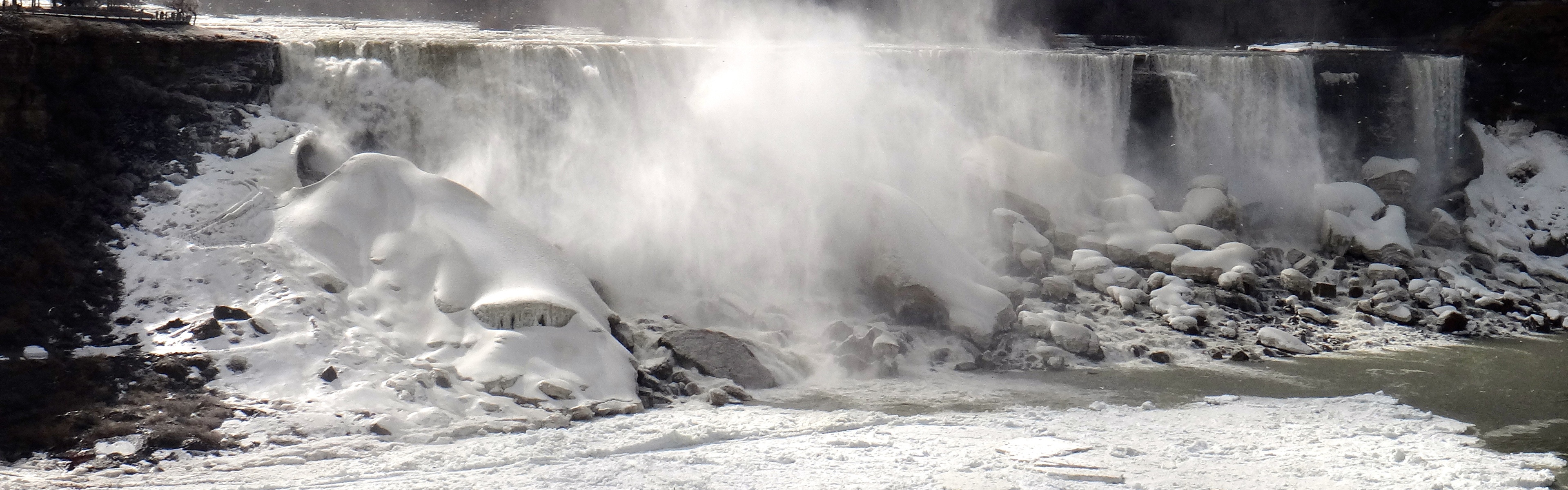 Frozen Niagara Falls