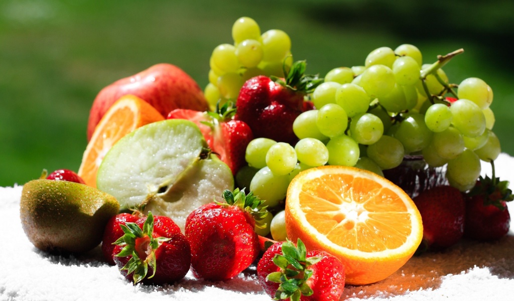 Fruits Food Kiwi Oranges Grapes Strawberries Apple