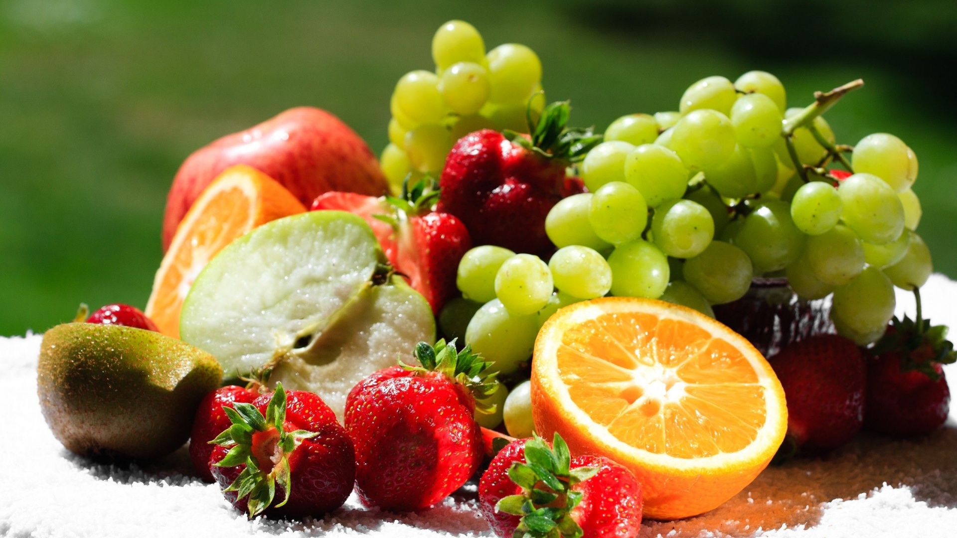 Fruits Food Kiwi Oranges Grapes Strawberries Apple