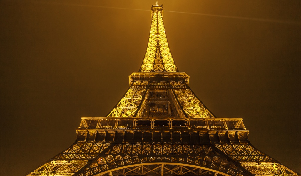 Glowing Eiffel Tower