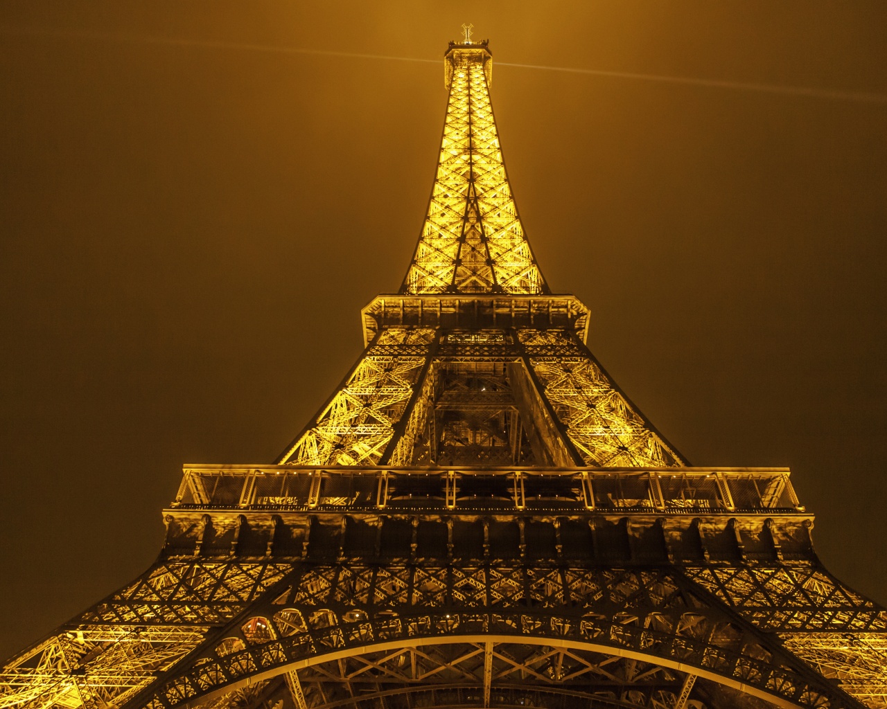 Glowing Eiffel Tower