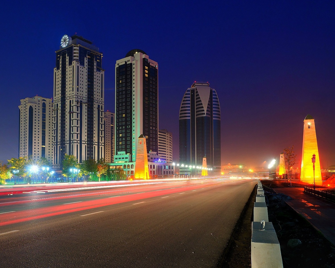 Grozny City Grozny Russia Chechnya Night Road Skyscraper