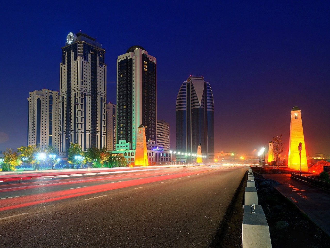 Grozny City Grozny Russia Chechnya Night Road Skyscraper