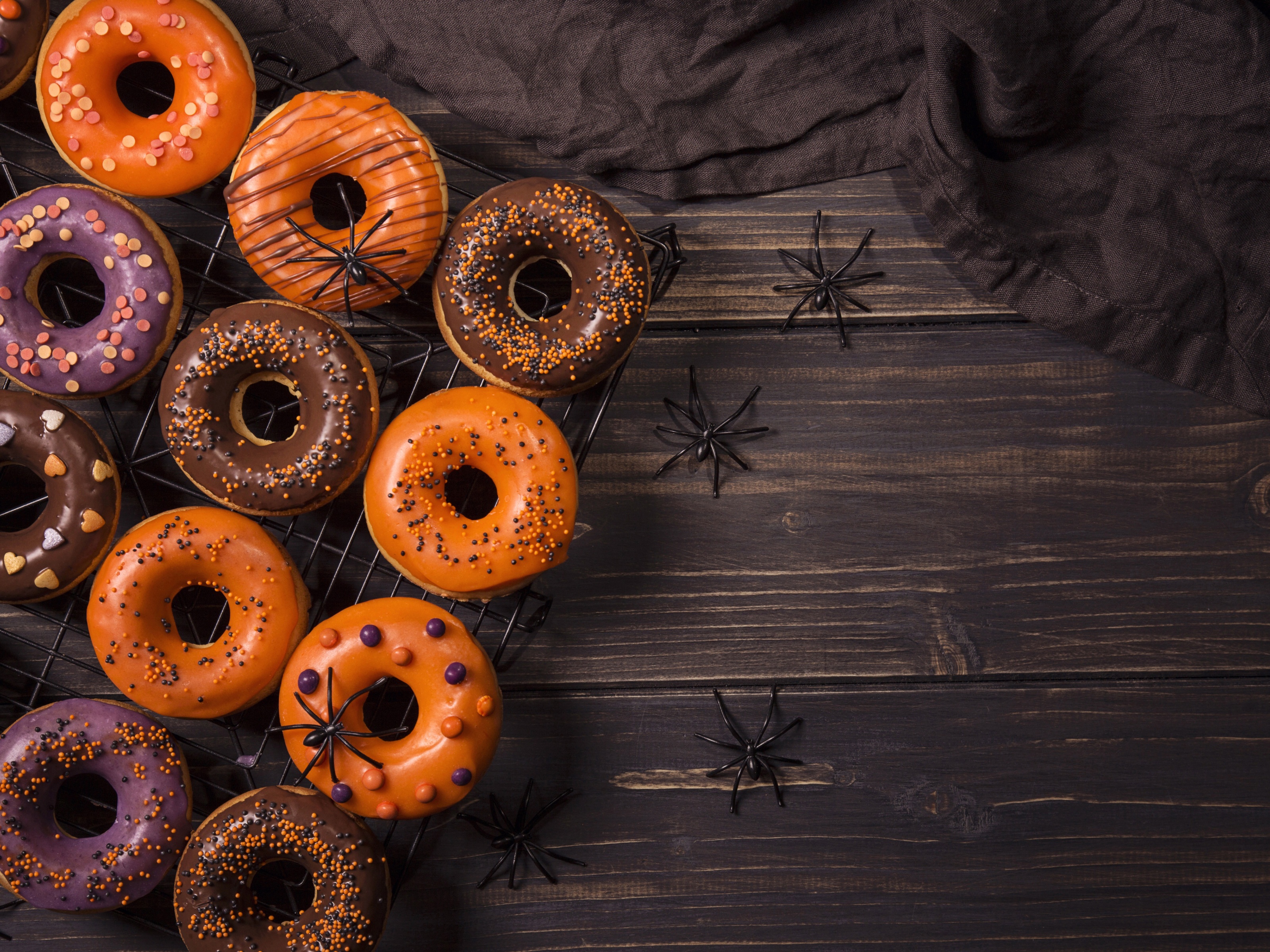 Halloween Donuts Spiders