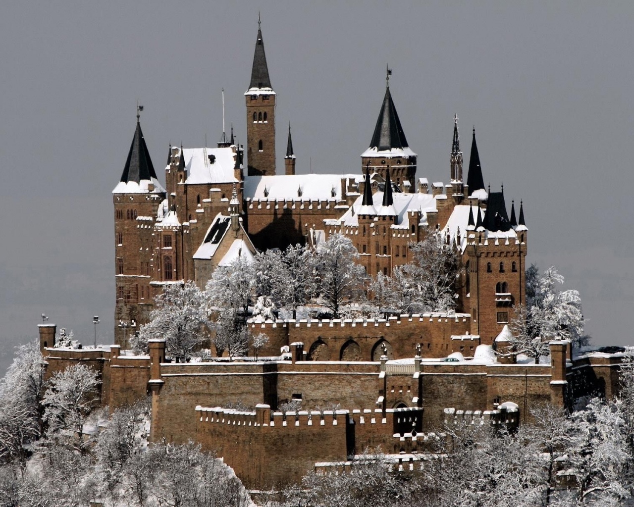 Hohenzollern Castle Screen