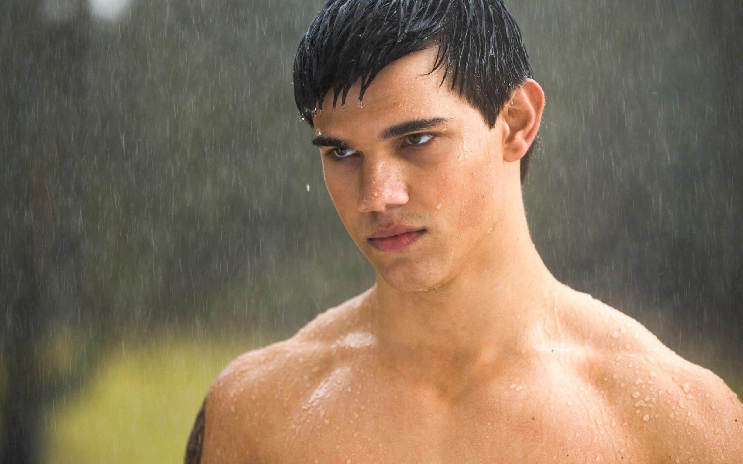 Hot Taylor Lautner