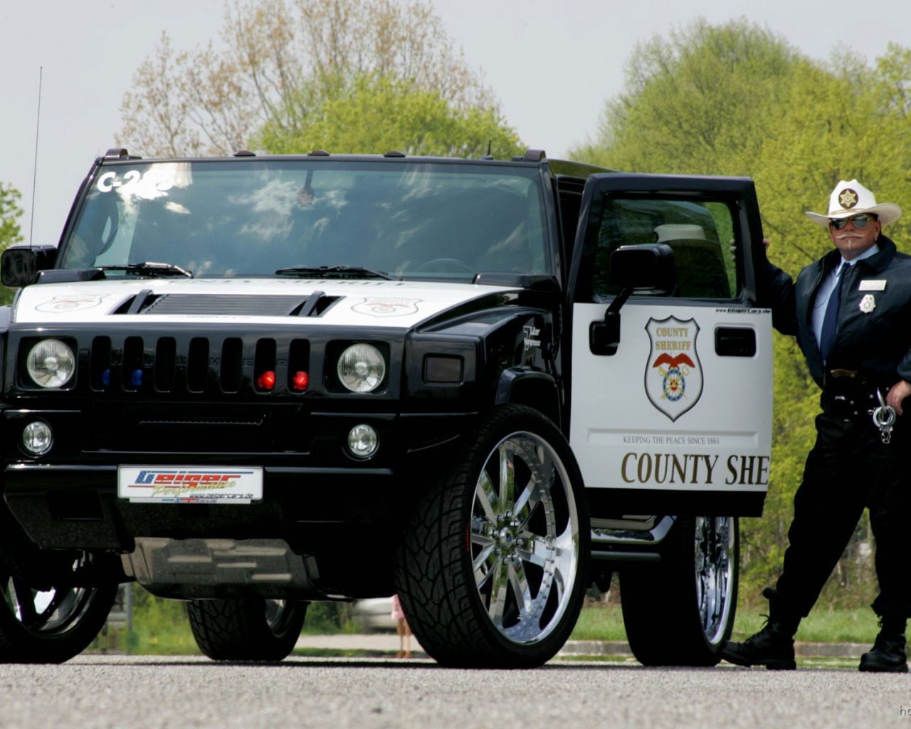 Hummer Police Car