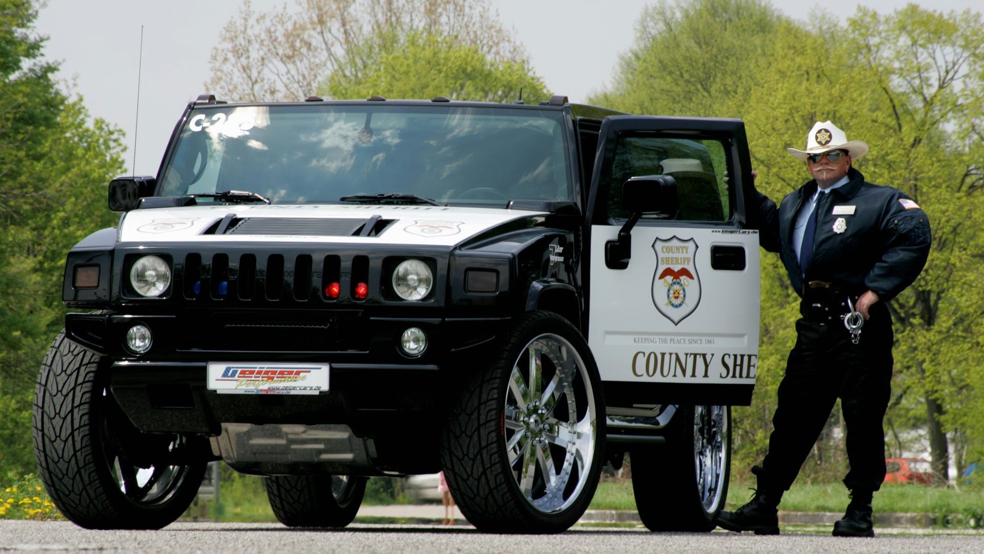 Hummer Police Car