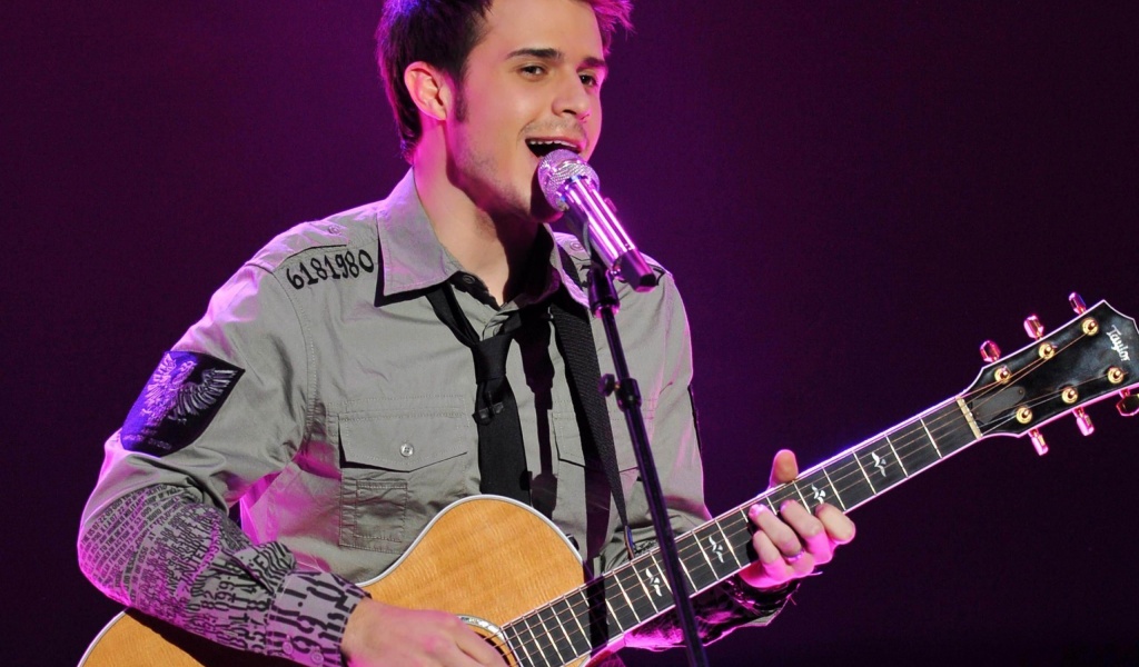 Kris Allen Singer