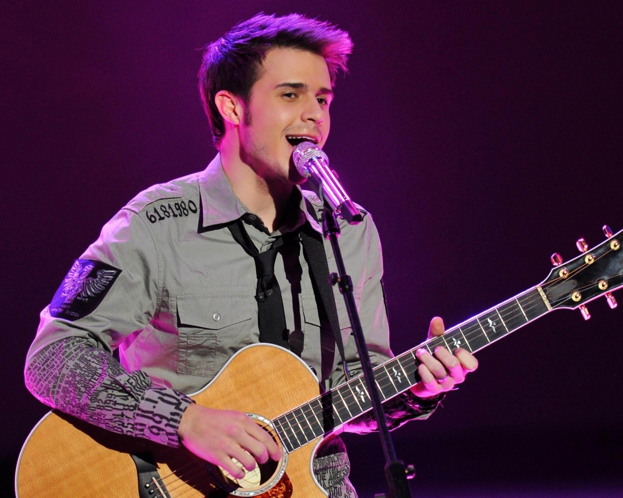 Kris Allen Singer