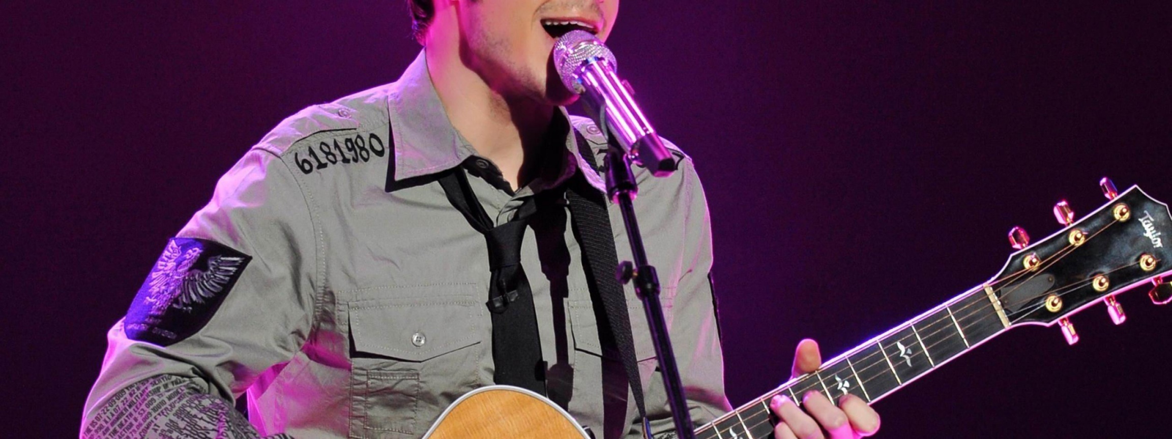 Kris Allen Singer