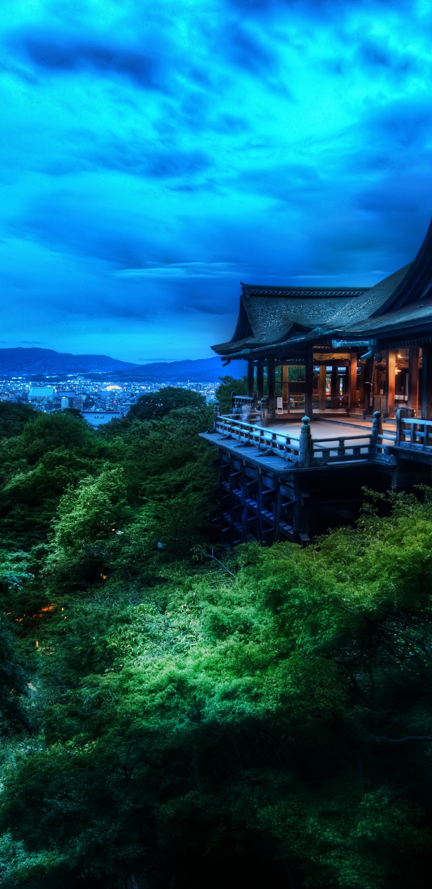 Kyoto-Kiyomizu Dera Buddhist Temple