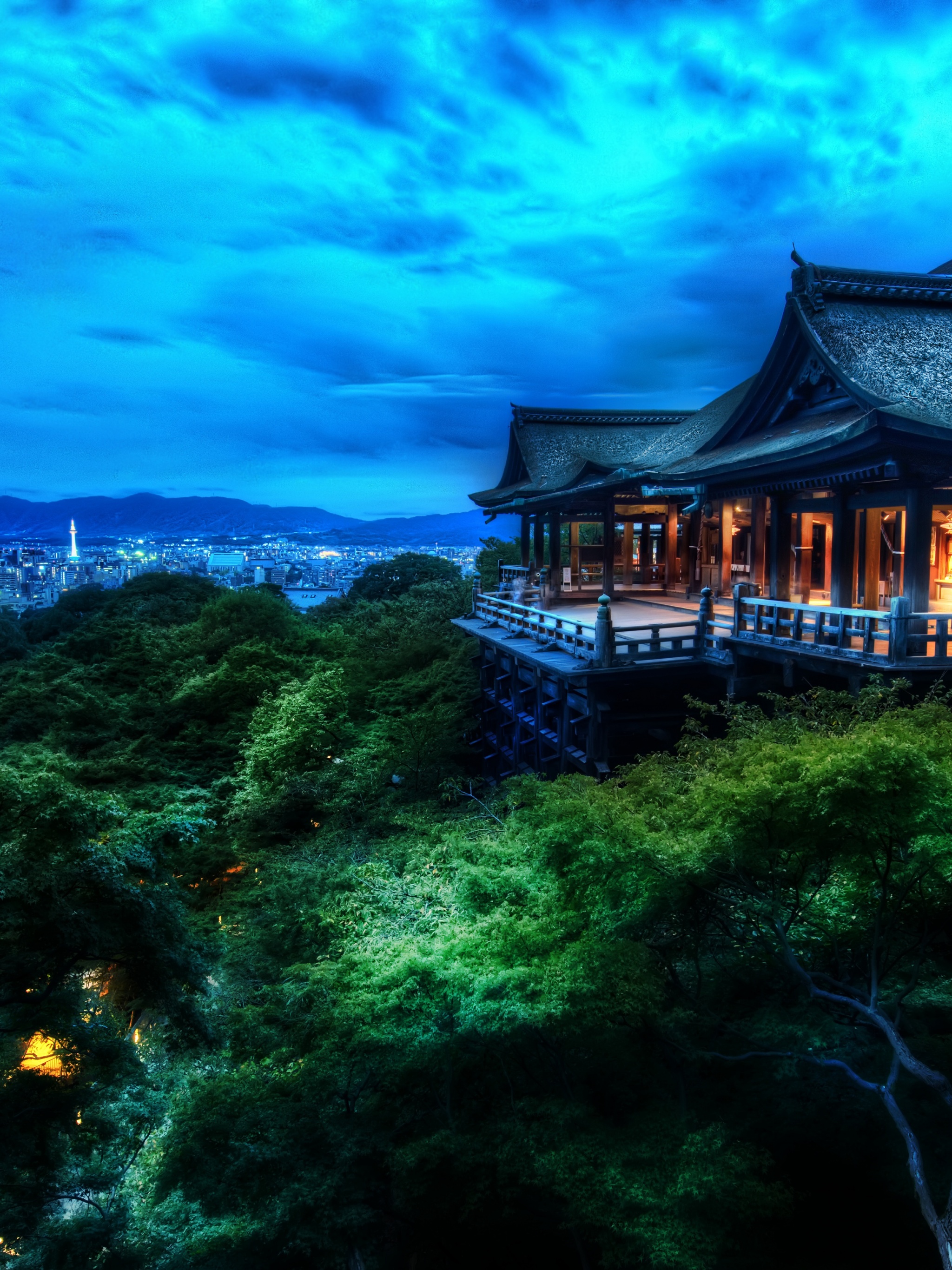 Kyoto-Kiyomizu Dera Buddhist Temple