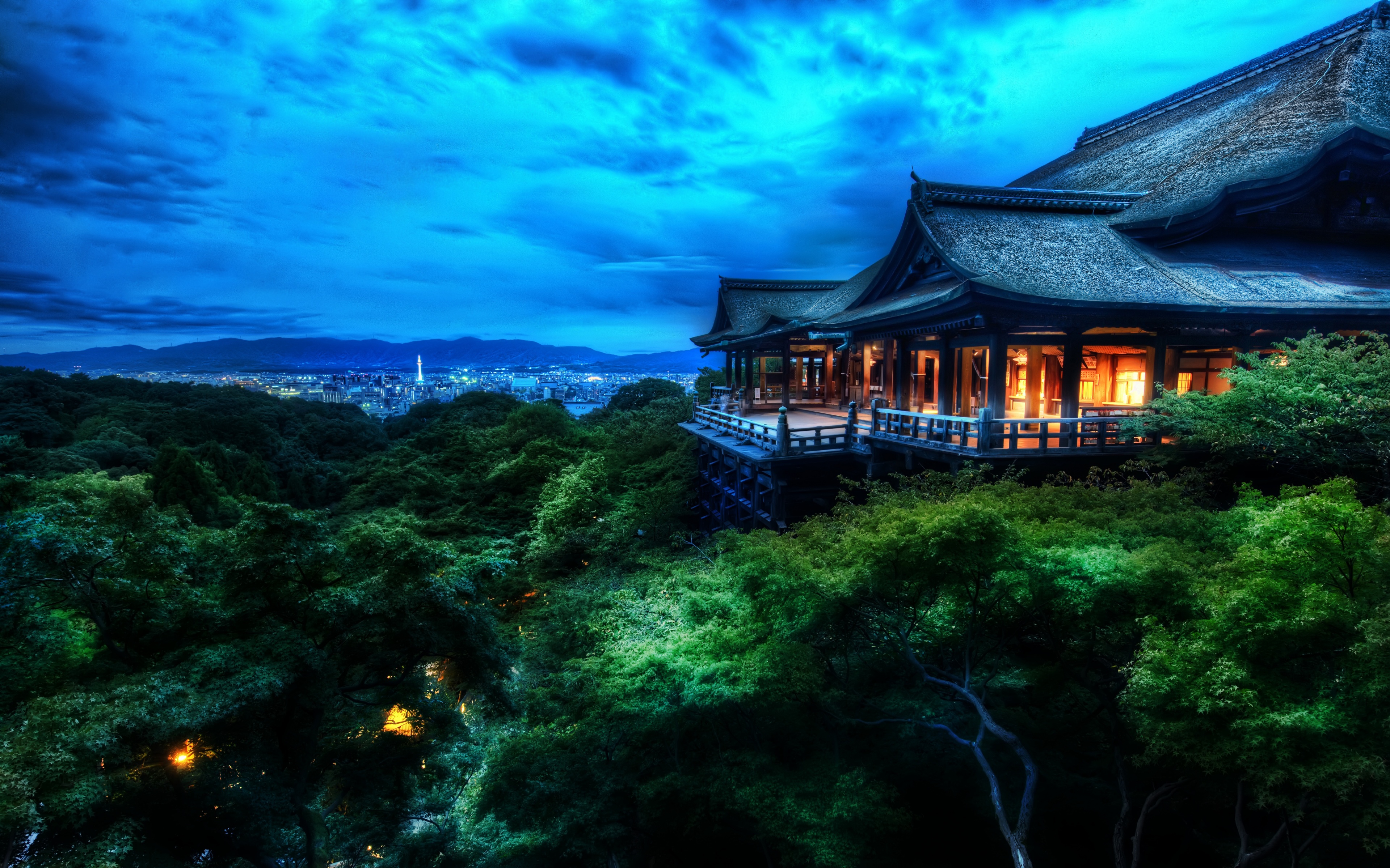 Kyoto-Kiyomizu Dera Buddhist Temple