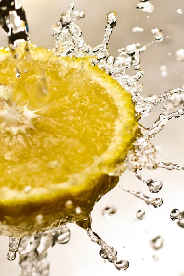 Lemon Water Splash